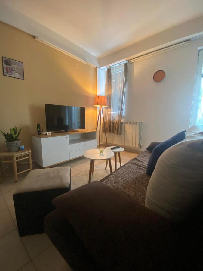 Donna Apartment Skopje Bagian luar foto